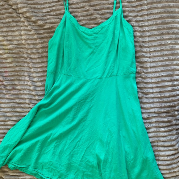 Dresses and one romper - Picture 2 of 4